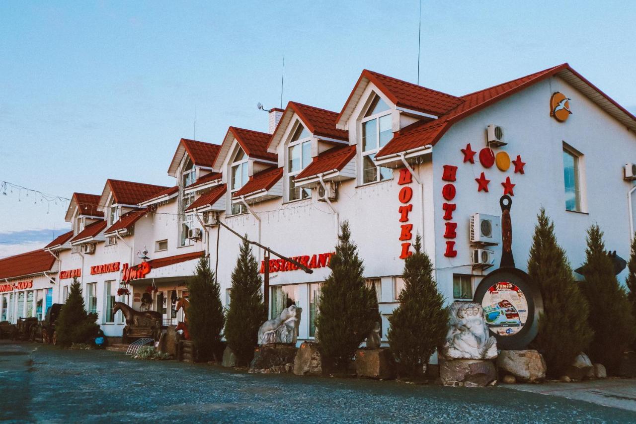 Complex Khutor Hotel Velka Omeljana Kültér fotó