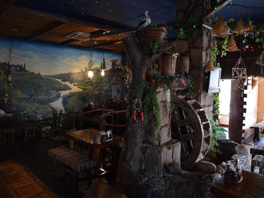 Complex Khutor Hotel Velka Omeljana Kültér fotó